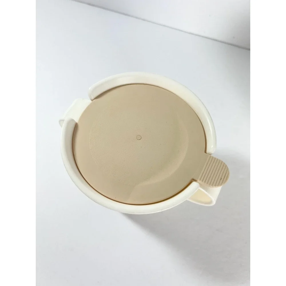 Vintage‎ Tupperware Creamer and Sugar Set - creamy white,beige/pinkish lid 1980s